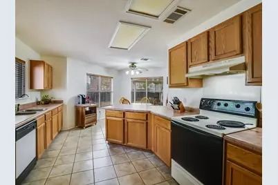 905 E Olympic Drive, Pflugerville, TX 78660 - Photo 5