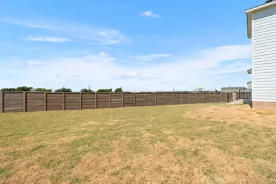 424 Marty Allen Loop, Jarrell, TX 76537 - Photo 11