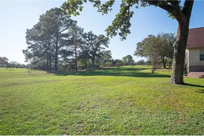 460 Tahitian Drive, Bastrop, TX 78602 - Photo 7