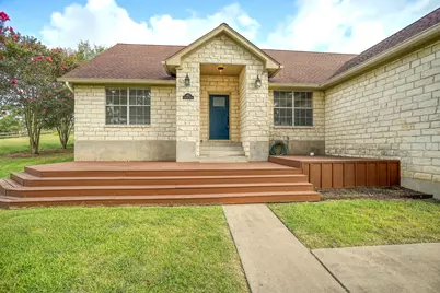460 Tahitian Drive, Bastrop, TX 78602 - Photo 5