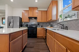 209 Sage Derby Dr, Hutto, TX 78634 - Photo 15