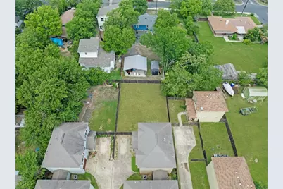 6916 Meador Ave, Austin, TX 78752 - Photo 9