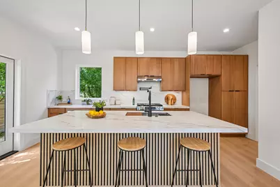 513 W Odell Street #B, Austin, TX 78752 - Photo 9
