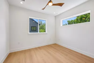 513 W Odell Street #B, Austin, TX 78752 - Photo 31