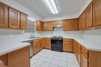1521 Strasburg Circle, College Station, TX 77845 - Photo 9