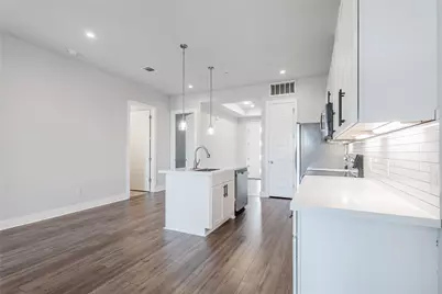 4507 E Martin Luther King Jr Boulevard #122, Austin, TX 78721 - Photo 7
