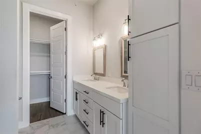 4507 E Martin Luther King Jr Boulevard #122, Austin, TX 78721 - Photo 25