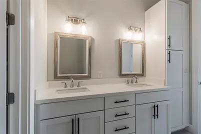 4507 E Martin Luther King Jr Boulevard #122, Austin, TX 78721 - Photo 27