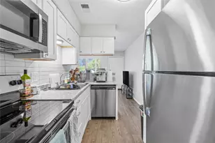 2801 Hemphill Park, Austin, TX 78705 - Photo 1