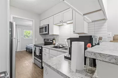 2801 Hemphill Park #A303, Austin, TX 78705 - Photo 3