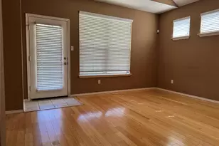 1900 Scofield Ridge Pkwy, Austin, TX 78727 - Photo 3