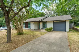 7404 Lunar Dr, Austin, TX 78745 - Photo 3
