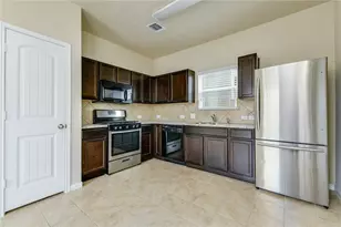 1800 Arborside Dr Dr, Austin, TX 78754 - Photo 9