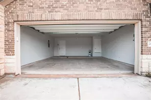 209 Reagor Dr, Taylor, TX 76574 - Photo 19