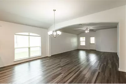 209 Reagor Drive, Taylor, TX 76574 - Photo 7