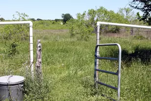 1023 Sierra Dr, Lockhart, TX 78644 - Photo 25