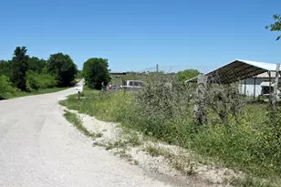 1023 Sierra Dr, Lockhart, TX 78644 - Photo 29