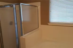 2100 Pipers Field Dr, Austin, TX 78758 - Photo 13