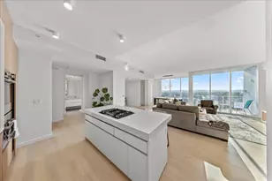 313 W 17th St, Austin, TX 78701 - Photo 5