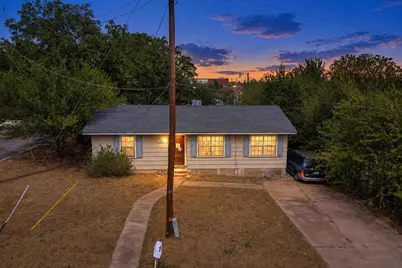 200 E Hoopes Avenue, Pflugerville, TX 78660 - Photo 1