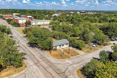 200 E Hoopes Avenue, Pflugerville, TX 78660 - Photo 7
