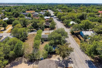 200 E Hoopes Avenue, Pflugerville, TX 78660 - Photo 9