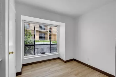 402 Hi Stirrup #E2, Horseshoe Bay, TX 78657 - Photo 17