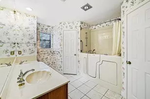 2817 Norfolk Dr, Austin, TX 78745 - Photo 23