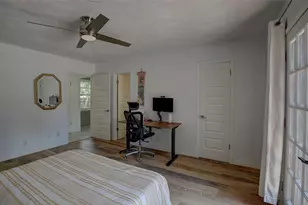 1610 Pecan St, Georgetown, TX 78626 - Photo 21