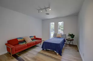 1610 Pecan St, Georgetown, TX 78626 - Photo 29