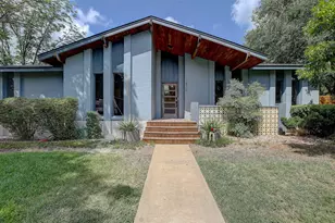 1610 Pecan St, Georgetown, TX 78626 - Photo 1