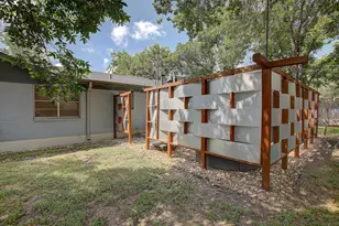 1610 Pecan St, Georgetown, TX 78626 - Photo 39