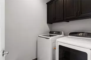 1511 Lawrence St, Austin, TX 78741 - Photo 11