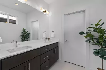 4020 Airport Boulevard #7, Austin, TX 78722 - Photo 25