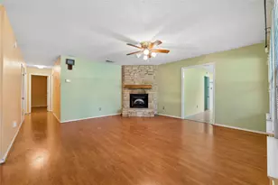 12715 Crystal Creek Dr, Buda, TX 78610 - Photo 7