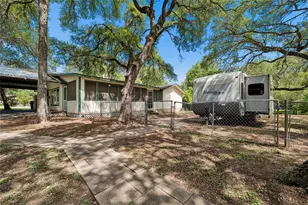 12715 Crystal Creek Dr, Buda, TX 78610 - Photo 31