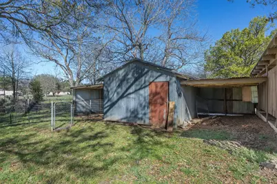 809 N Main Street, Lexington, TX 78947 - Photo 21