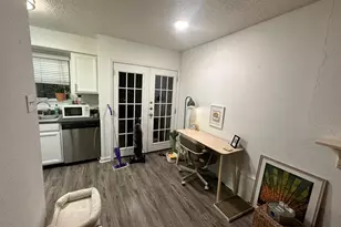 2005 Glen Allen St, Austin, TX 78704 - Photo 5