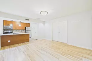 7685 Northcross Dr, Austin, TX 78757 - Photo 3