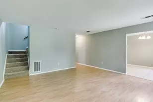 11227 Henge Dr, Austin, TX 78759 - Photo 5