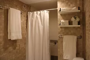 104 Horseshoe Bay Blvd, Horseshoe Bay, TX 78657 - Photo 13