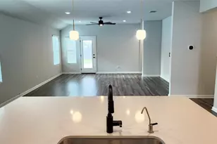 704 Giorgio Moroder Dr, Hutto, TX 78634 - Photo 5