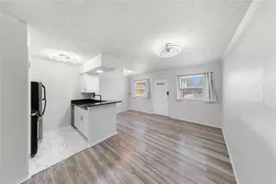 2401 Manor Rd, Austin, TX 78722 - Photo 5