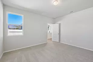154 Daylily Dr, Elgin, TX 78621 - Photo 15