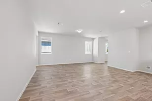 154 Daylily Dr, Elgin, TX 78621 - Photo 11