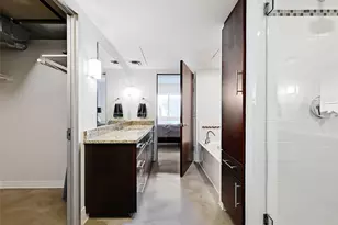 800 Brazos St, Austin, TX 78701 - Photo 19