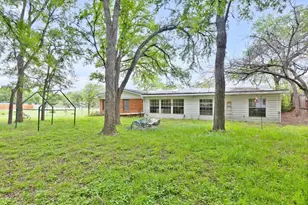 2707 Princeton Dr, Austin, TX 78741 - Photo 27