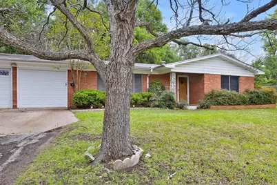 2707 Princeton Drive, Austin, TX 78741 - Photo 3