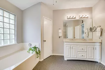 13216 Humphrey Drive, Austin, TX 78729 - Photo 15