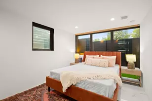 2416 E 10th St, Austin, TX 78702 - Photo 29